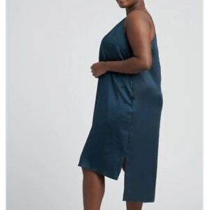 Universal Standard Kara slipdress